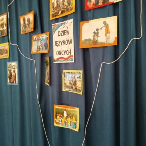 1000045569 Dzień Języków Obcych i kiermasz smakołyków 1000045569 Dzień Języków Obcych i kiermasz smakołyków