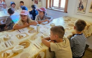 20250905 093544 Klasa IZ i IIIK 05.09.2025 na warsztatach w Podlaskim Muzeum Kultury Ludowej 20250905 093544 Klasa IZ i IIIK 05.09.2025 na warsztatach w Podlaskim Muzeum Kultury Ludowej