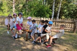 20250905 105925 Klasa IZ i IIIK 05.09.2025 na warsztatach w Podlaskim Muzeum Kultury Ludowej 20250905 105925 Klasa IZ i IIIK 05.09.2025 na warsztatach w Podlaskim Muzeum Kultury Ludowej