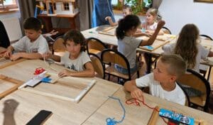 20250905 113030 Klasa IZ i IIIK 05.09.2025 na warsztatach w Podlaskim Muzeum Kultury Ludowej 20250905 113030 Klasa IZ i IIIK 05.09.2025 na warsztatach w Podlaskim Muzeum Kultury Ludowej