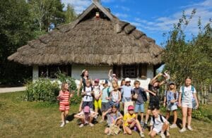 20250905 122434 Klasa IZ i IIIK 05.09.2025 na warsztatach w Podlaskim Muzeum Kultury Ludowej 20250905 122434 Klasa IZ i IIIK 05.09.2025 na warsztatach w Podlaskim Muzeum Kultury Ludowej