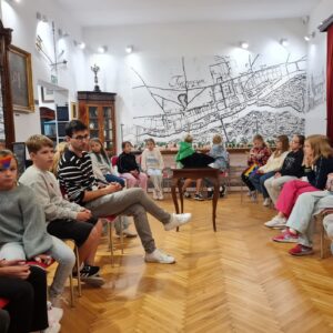 20250924 110538 Wycieczka do Tykocina w ramach projektu pt. „Śladami Wielokulturowego Podlasia – Wędrówki po Dziedzictwie Regionu" 20250924 110538 Wycieczka do Tykocina w ramach projektu pt. „Śladami Wielokulturowego Podlasia – Wędrówki po Dziedzictwie Regionu"