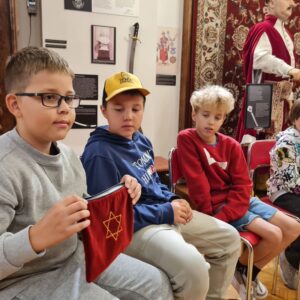 20250924 111317 Wycieczka do Tykocina w ramach projektu pt. „Śladami Wielokulturowego Podlasia – Wędrówki po Dziedzictwie Regionu" 20250924 111317 Wycieczka do Tykocina w ramach projektu pt. „Śladami Wielokulturowego Podlasia – Wędrówki po Dziedzictwie Regionu"