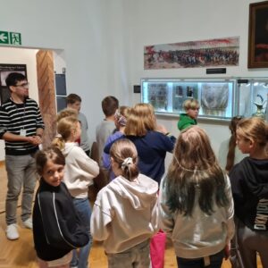 20250924 114312 Wycieczka do Tykocina w ramach projektu pt. „Śladami Wielokulturowego Podlasia – Wędrówki po Dziedzictwie Regionu" 20250924 114312 Wycieczka do Tykocina w ramach projektu pt. „Śladami Wielokulturowego Podlasia – Wędrówki po Dziedzictwie Regionu"