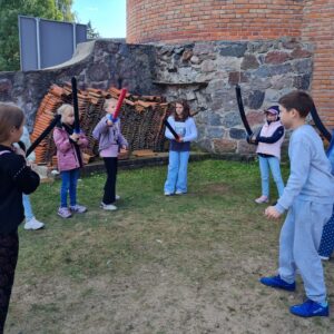 20250924 132922 Wycieczka do Tykocina w ramach projektu pt. „Śladami Wielokulturowego Podlasia – Wędrówki po Dziedzictwie Regionu" 20250924 132922 Wycieczka do Tykocina w ramach projektu pt. „Śladami Wielokulturowego Podlasia – Wędrówki po Dziedzictwie Regionu"