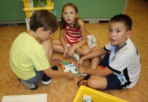 IMG 4871 Koło informatyczne – „Z robotyką za pan brat” zajęcia w kl. 1 – 3 IMG 4871 Koło informatyczne – „Z robotyką za pan brat” zajęcia w kl. 1 – 3