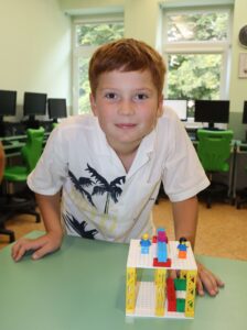 IMG 4881 Koło informatyczne – „Z robotyką za pan brat” IMG 4881 Koło informatyczne – „Z robotyką za pan brat”