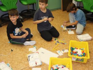 IMG 4902 Koło informatyczne – „Z robotyką za pan brat” IMG 4902 Koło informatyczne – „Z robotyką za pan brat”