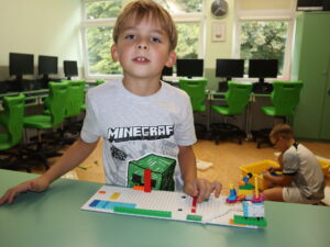 IMG 4921 Koło informatyczne – „Z robotyką za pan brat” IMG 4921 Koło informatyczne – „Z robotyką za pan brat”