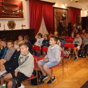 IMG 5097 Wycieczka do Tykocina w ramach projektu pt. „Śladami Wielokulturowego Podlasia – Wędrówki po Dziedzictwie Regionu" IMG 5097 Wycieczka do Tykocina w ramach projektu pt. „Śladami Wielokulturowego Podlasia – Wędrówki po Dziedzictwie Regionu"