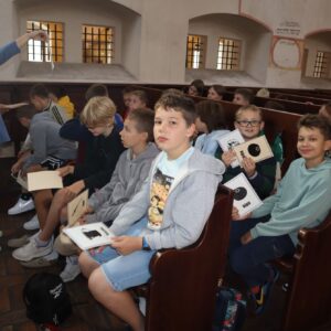 IMG 5114 Wycieczka do Tykocina w ramach projektu pt. „Śladami Wielokulturowego Podlasia – Wędrówki po Dziedzictwie Regionu" IMG 5114 Wycieczka do Tykocina w ramach projektu pt. „Śladami Wielokulturowego Podlasia – Wędrówki po Dziedzictwie Regionu"