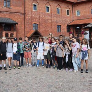 IMG 5153 Wycieczka do Tykocina w ramach projektu pt. „Śladami Wielokulturowego Podlasia – Wędrówki po Dziedzictwie Regionu" IMG 5153 Wycieczka do Tykocina w ramach projektu pt. „Śladami Wielokulturowego Podlasia – Wędrówki po Dziedzictwie Regionu"