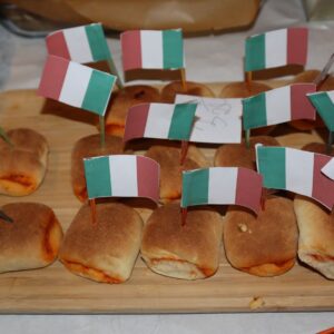 IMG 5217 Dzień Języków Obcych i kiermasz smakołyków IMG 5217 Dzień Języków Obcych i kiermasz smakołyków