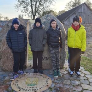 20251022 080313 Wycieczka w ramach projektu ,,Poznajemy Podlaskie'' do Augustowa i okolic klas: 3K i 4L-S 20251022 080313 Wycieczka w ramach projektu ,,Poznajemy Podlaskie'' do Augustowa i okolic klas: 3K i 4L-S