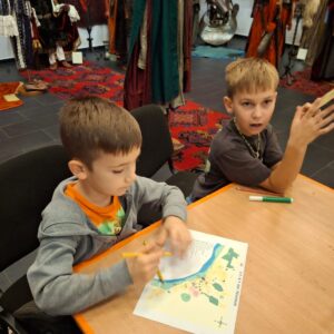 IMG 20251017 WA0026 Wycieczka do Mielnika i Drohiczyna w ramach projektu pt. „Śladami Wielokulturowego Podlasia – Wędrówki po Dziedzictwie Regionu" - kl. 1Z + 2B IMG 20251017 WA0026 Wycieczka do Mielnika i Drohiczyna w ramach projektu pt. „Śladami Wielokulturowego Podlasia – Wędrówki po Dziedzictwie Regionu" - kl. 1Z + 2B