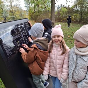 IMG 20251017 WA0039 Wycieczka do Mielnika i Drohiczyna w ramach projektu pt. „Śladami Wielokulturowego Podlasia – Wędrówki po Dziedzictwie Regionu" - kl. 1Z + 2B IMG 20251017 WA0039 Wycieczka do Mielnika i Drohiczyna w ramach projektu pt. „Śladami Wielokulturowego Podlasia – Wędrówki po Dziedzictwie Regionu" - kl. 1Z + 2B