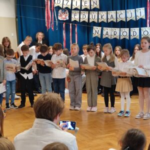 IMG 20251013 114858 UROCZYSTA AKADEMIA Z OKAZJI DNIA EDUKACJI NARODOWEJ IMG 20251013 114858 UROCZYSTA AKADEMIA Z OKAZJI DNIA EDUKACJI NARODOWEJ