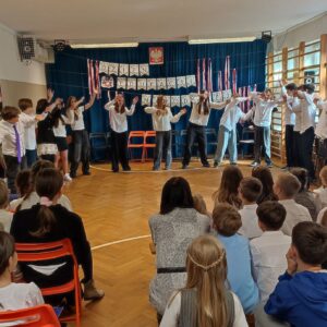 IMG 20251013 115656 UROCZYSTA AKADEMIA Z OKAZJI DNIA EDUKACJI NARODOWEJ IMG 20251013 115656 UROCZYSTA AKADEMIA Z OKAZJI DNIA EDUKACJI NARODOWEJ