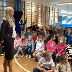 IMG 2581 „Bajeczni Adwokaci" w naszej szkole! IMG 2581 „Bajeczni Adwokaci" w naszej szkole!