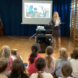 IMG 2596 „Bajeczni Adwokaci" w naszej szkole! IMG 2596 „Bajeczni Adwokaci" w naszej szkole!