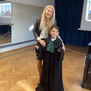 IMG 2609 „Bajeczni Adwokaci" w naszej szkole! IMG 2609 „Bajeczni Adwokaci" w naszej szkole!