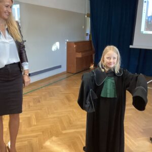 IMG 2610 „Bajeczni Adwokaci" w naszej szkole! IMG 2610 „Bajeczni Adwokaci" w naszej szkole!