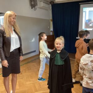 IMG 2615 „Bajeczni Adwokaci" w naszej szkole! IMG 2615 „Bajeczni Adwokaci" w naszej szkole!