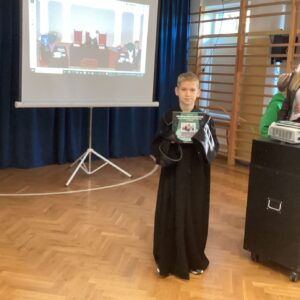 IMG 2656 „Bajeczni Adwokaci" w naszej szkole! IMG 2656 „Bajeczni Adwokaci" w naszej szkole!