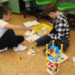 IMG 5180 Koło informatyczne – „Z robotyką za pan brat” w klasach 1-3 IMG 5180 Koło informatyczne – „Z robotyką za pan brat” w klasach 1-3