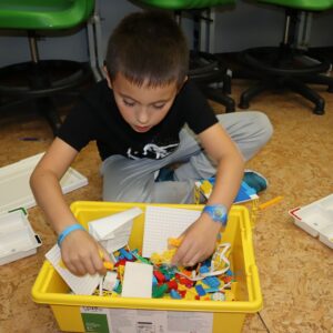 IMG 5245 Koło informatyczne – „Z robotyką za pan brat” w klasach 1-3 IMG 5245 Koło informatyczne – „Z robotyką za pan brat” w klasach 1-3