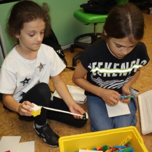 IMG 5249 Koło informatyczne – „Z robotyką za pan brat” w klasach 1-3 IMG 5249 Koło informatyczne – „Z robotyką za pan brat” w klasach 1-3