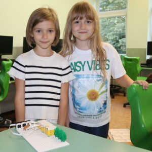 IMG 5252 Koło informatyczne – „Z robotyką za pan brat” w klasach 1-3 IMG 5252 Koło informatyczne – „Z robotyką za pan brat” w klasach 1-3