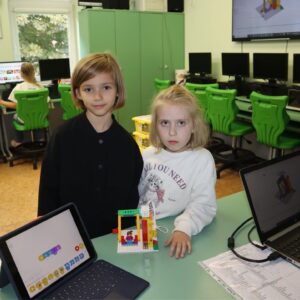 IMG 5283 Koło informatyczne – „Z robotyką za pan brat” w klasach 1-3 IMG 5283 Koło informatyczne – „Z robotyką za pan brat” w klasach 1-3