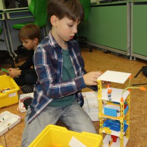 IMG 5331 Koło informatyczne – „Z robotyką za pan brat” w klasach 1-3 IMG 5331 Koło informatyczne – „Z robotyką za pan brat” w klasach 1-3