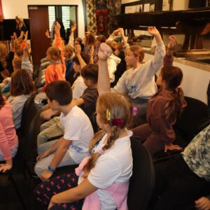 IMG 5503 Wycieczka do Mielnika i Drohiczyna w ramach projektu pt. „Śladami Wielokulturowego Podlasia – Wędrówki po Dziedzictwie Regionu" - kl. 3K + 2S IMG 5503 Wycieczka do Mielnika i Drohiczyna w ramach projektu pt. „Śladami Wielokulturowego Podlasia – Wędrówki po Dziedzictwie Regionu" - kl. 3K + 2S