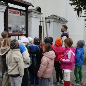 IMG 5534 Wycieczka do Mielnika i Drohiczyna w ramach projektu pt. „Śladami Wielokulturowego Podlasia – Wędrówki po Dziedzictwie Regionu" - kl. 3K + 2S IMG 5534 Wycieczka do Mielnika i Drohiczyna w ramach projektu pt. „Śladami Wielokulturowego Podlasia – Wędrówki po Dziedzictwie Regionu" - kl. 3K + 2S