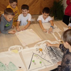 IMG 5604 Wycieczka do Mielnika i Drohiczyna w ramach projektu pt. „Śladami Wielokulturowego Podlasia – Wędrówki po Dziedzictwie Regionu" - kl. 3K + 2S IMG 5604 Wycieczka do Mielnika i Drohiczyna w ramach projektu pt. „Śladami Wielokulturowego Podlasia – Wędrówki po Dziedzictwie Regionu" - kl. 3K + 2S