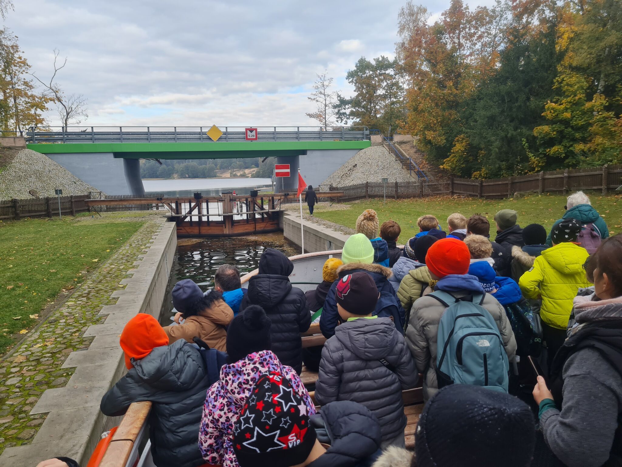 Rejs statkiem po szlaku papieskim i rzeka Rosouda KANAL AUGUSTOWSKI 1 POZNAJEMY PODLASKIE 2025 Rejs statkiem po szlaku papieskim i rzeką Rosoudą - KANAŁ AUGUSTOWSKI.