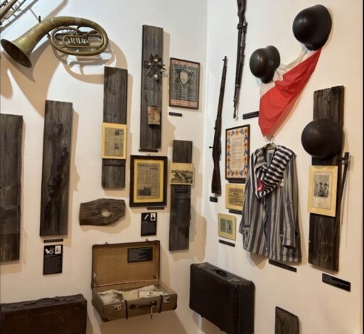 tykocin 2 Wycieczka kl. 7L, 7M i 8A do Tykocina w ramach projektu pt. „Śladami Wielokulturowego Podlasia – Wędrówki po Dziedzictwie Regionu" tykocin 2 Wycieczka kl. 7L, 7M i 8A do Tykocina w ramach projektu pt. „Śladami Wielokulturowego Podlasia – Wędrówki po Dziedzictwie Regionu"