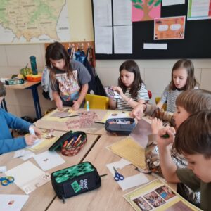 20251030 134458 Warsztaty "Smaki Podlasia" w kl. 2S - projekt "Śladami Wielokulturowego Podlasia" 20251030 134458 Warsztaty "Smaki Podlasia" w kl. 2S - projekt "Śladami Wielokulturowego Podlasia"