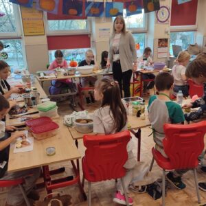 IMG 20251119 141838 Warsztaty kl. 3K w ramach projektu "Śladami Wielokulturowego Podlasia" IMG 20251119 141838 Warsztaty kl. 3K w ramach projektu "Śladami Wielokulturowego Podlasia"