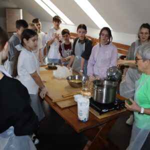 IMG 6314 Wycieczka do Kruszynian w ramach projektu pt. „Śladami Wielokulturowego Podlasia – Wędrówki po Dziedzictwie Regionu" - kl. 7M IMG 6314 Wycieczka do Kruszynian w ramach projektu pt. „Śladami Wielokulturowego Podlasia – Wędrówki po Dziedzictwie Regionu" - kl. 7M