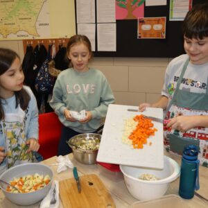 IMG 6632 Warsztaty kulinarne w kl. 2S w ramach projektu "Śladami Wielokulturowego Podlasia" IMG 6632 Warsztaty kulinarne w kl. 2S w ramach projektu "Śladami Wielokulturowego Podlasia"