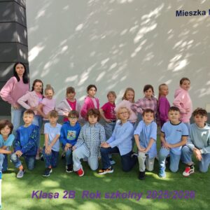 klasa.2B.Nnn 1 Zdjęcia klasowe uczniów naszej szkoły