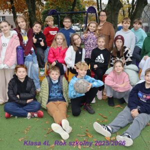 klasa.4L.Nnn 1 Zdjęcia klasowe uczniów naszej szkoły