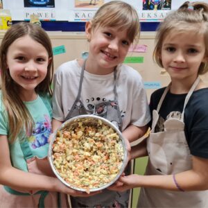 20251127 145035 Warsztaty w kl. 1Z w ramach projektu "Śladami Wielokulturowego Podlasia" 20251127 145035 Warsztaty w kl. 1Z w ramach projektu "Śladami Wielokulturowego Podlasia"