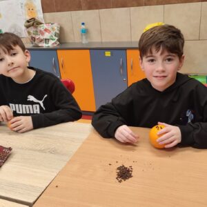 IMG 20251218 123024 Warsztaty świąteczne w klasie 2B IMG 20251218 123024 Warsztaty świąteczne w klasie 2B