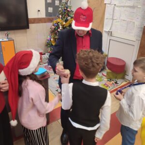 IMG 20251219 103436 Jasełka i wigilia klasowa 2B IMG 20251219 103436 Jasełka i wigilia klasowa 2B