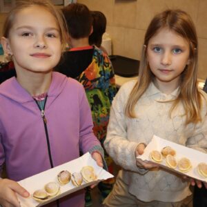 IMG 7061 Warsztaty kulinarne w kl. 2B i 2S "Śladami Wielokulturowego Podlasia" - "orzeszki" IMG 7061 Warsztaty kulinarne w kl. 2B i 2S "Śladami Wielokulturowego Podlasia" - "orzeszki"