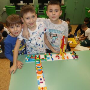 IMG 7389 Koło informatyczne – „Z robotyką za pan brat” IMG 7389 Koło informatyczne – „Z robotyką za pan brat”